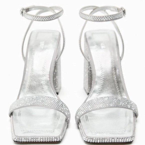 Zara Women’s Silver Sparkle Rhinestone Block Heeled Sandals Sz 9 NWT - Picture 4 of 13